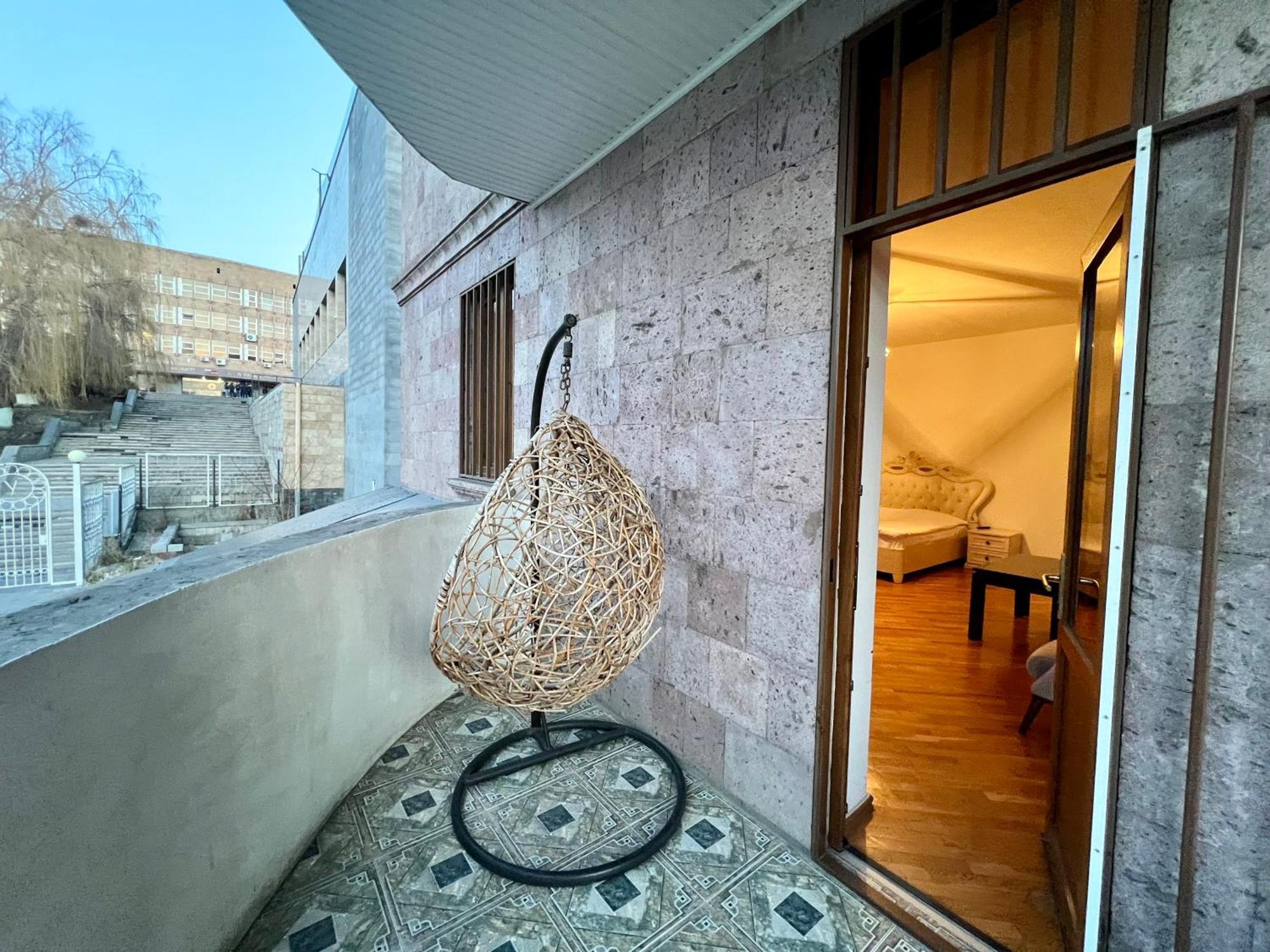 Family Hotel Yerevan Exterior photo